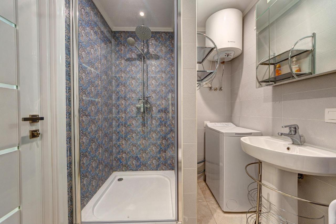 шикарная 2к большая васильковская 145, оушен плаза Apartment Kyiv